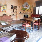 Old Garden Bed & Breakfast Cosenza