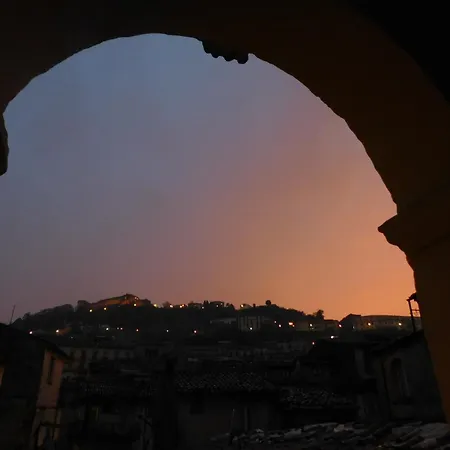 Old Garden 住宿加早餐酒店 科森扎