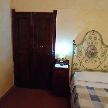 Old Garden Bed & Breakfast Cosenza