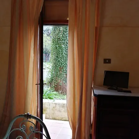 Bed & Breakfast Old Garden Cosenza