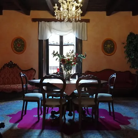 住宿加早餐酒店 Old Garden 科森扎