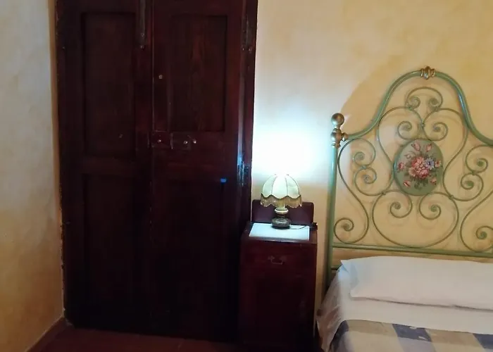 Old Garden 住宿加早餐酒店 科森扎